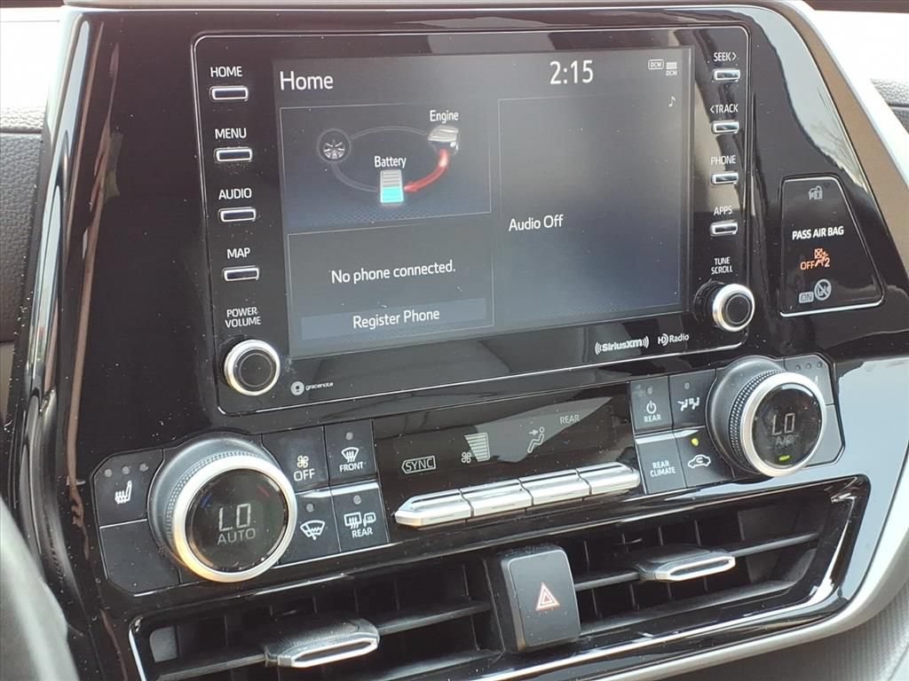 Used 2020 Toyota Highlander XLE AWD/4WD image 25