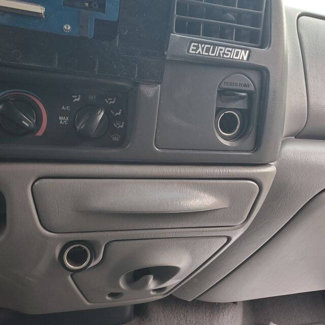 Used 2001 Ford Excursion XLT RWD image 33