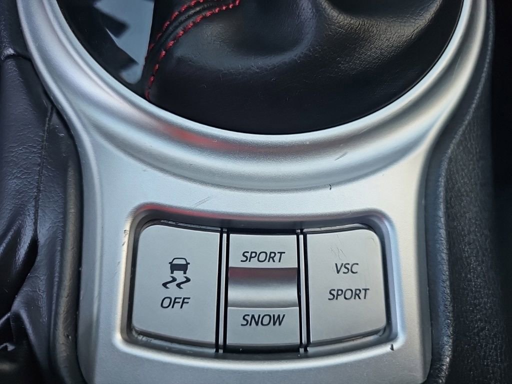 Used 2016 Scion FR-S RWD image 26