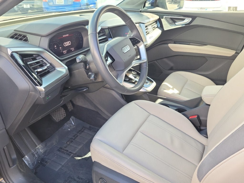 Used 2023 Audi Q4 e-tron Premium w/ Convenience Package RWD image 18