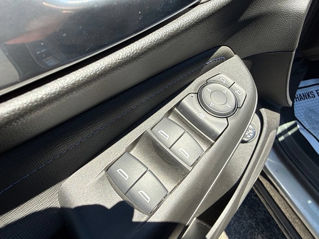 Used 2024 Buick Envista Sport Touring w/ Convenience I Package FWD image 21