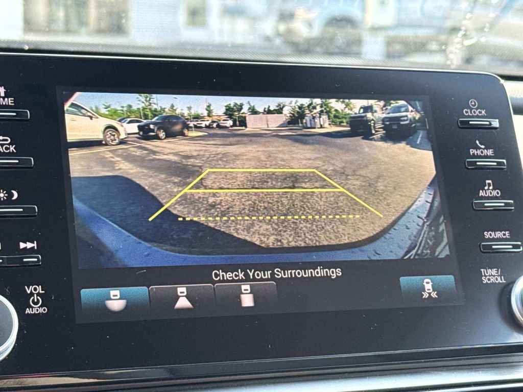 Used 2018 Honda Accord EX image 15