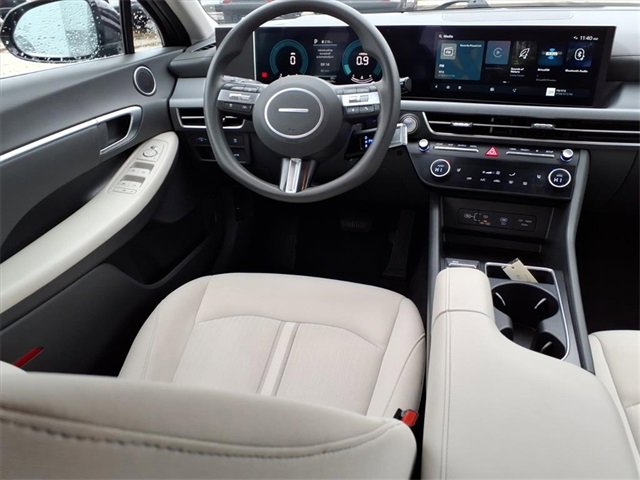Used 2025 Hyundai Sonata SEL image 5