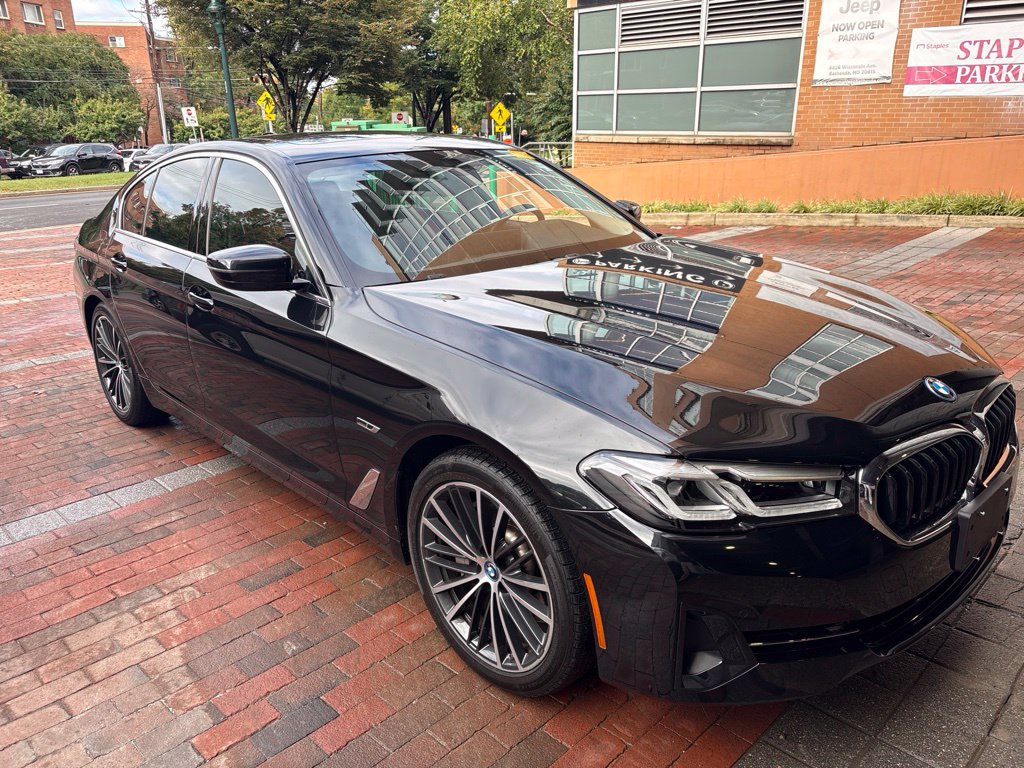 Used 2022 BMW 530e xDrive w/ Convenience Package