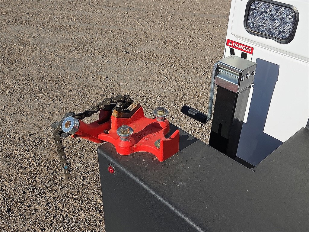 New 2025 Ford F350 XL w/ XL Chrome Package image 12