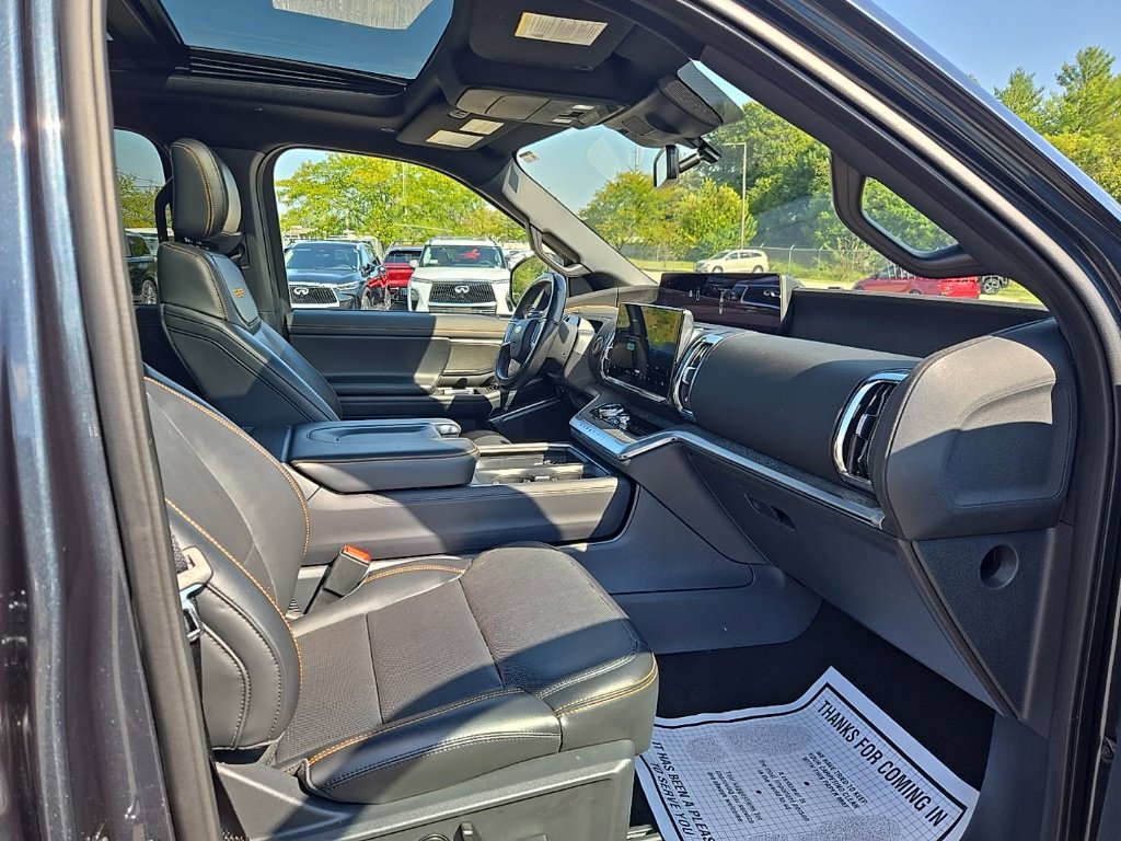 Used 2025 Ford Expedition Tremor AWD/4WD image 13
