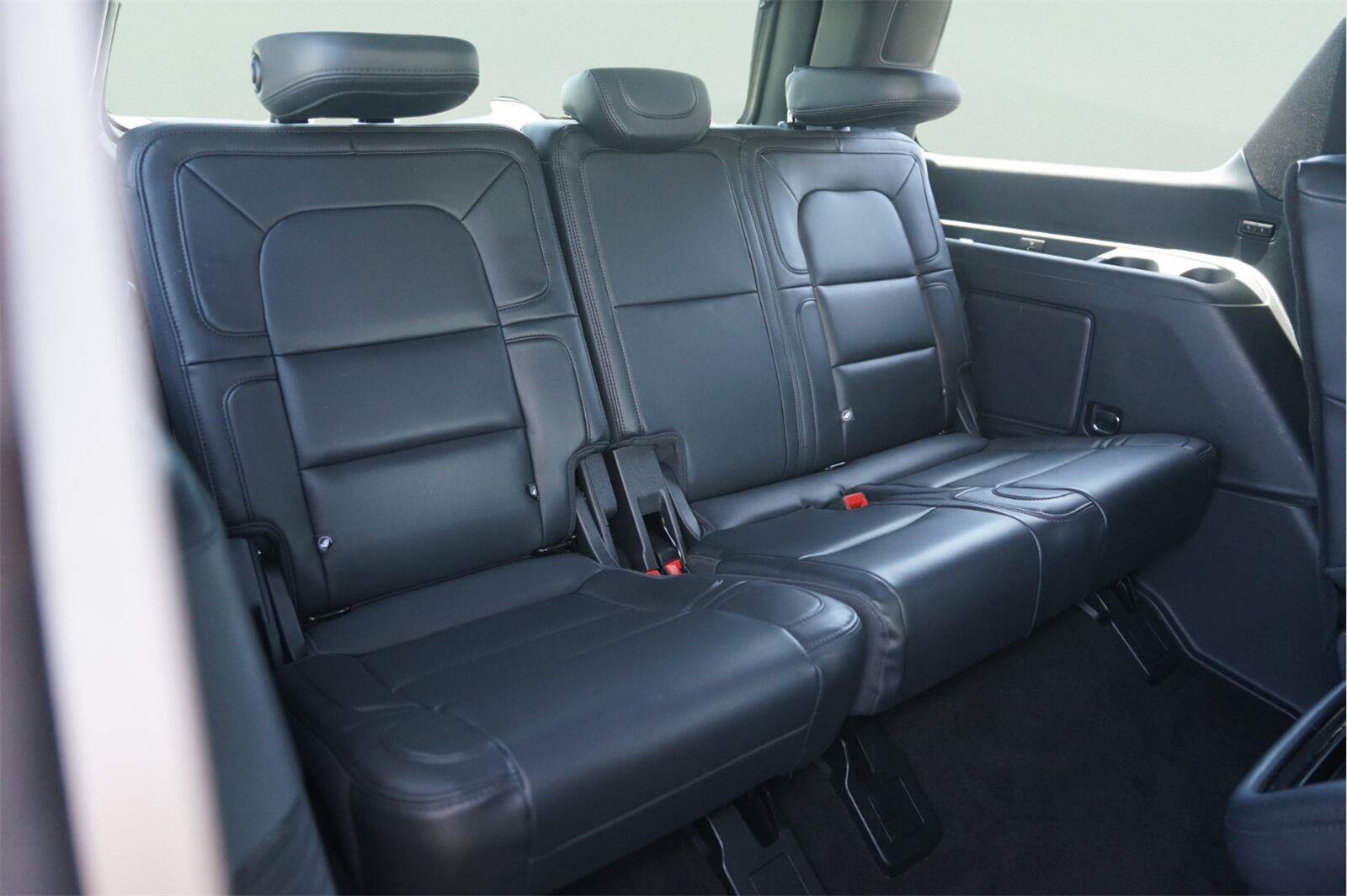 Used 2023 Lincoln Navigator Reserve AWD/4WD image 16