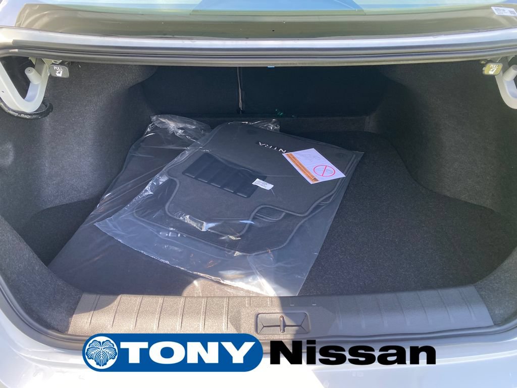 New 2026 Nissan Sentra SL w/ Floor Mat Package FWD image 10