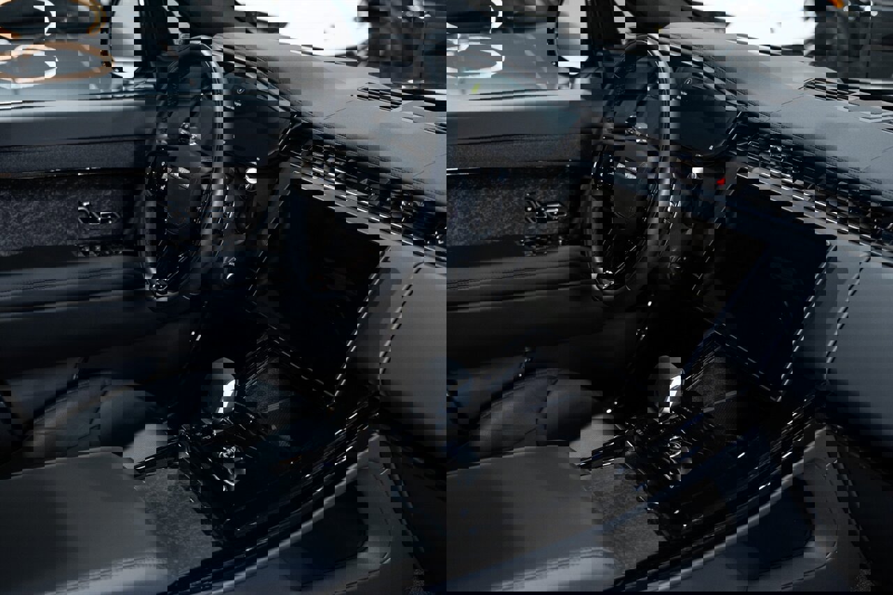 Used 2025 Land Rover Range Rover Sport Dynamic SE image 59