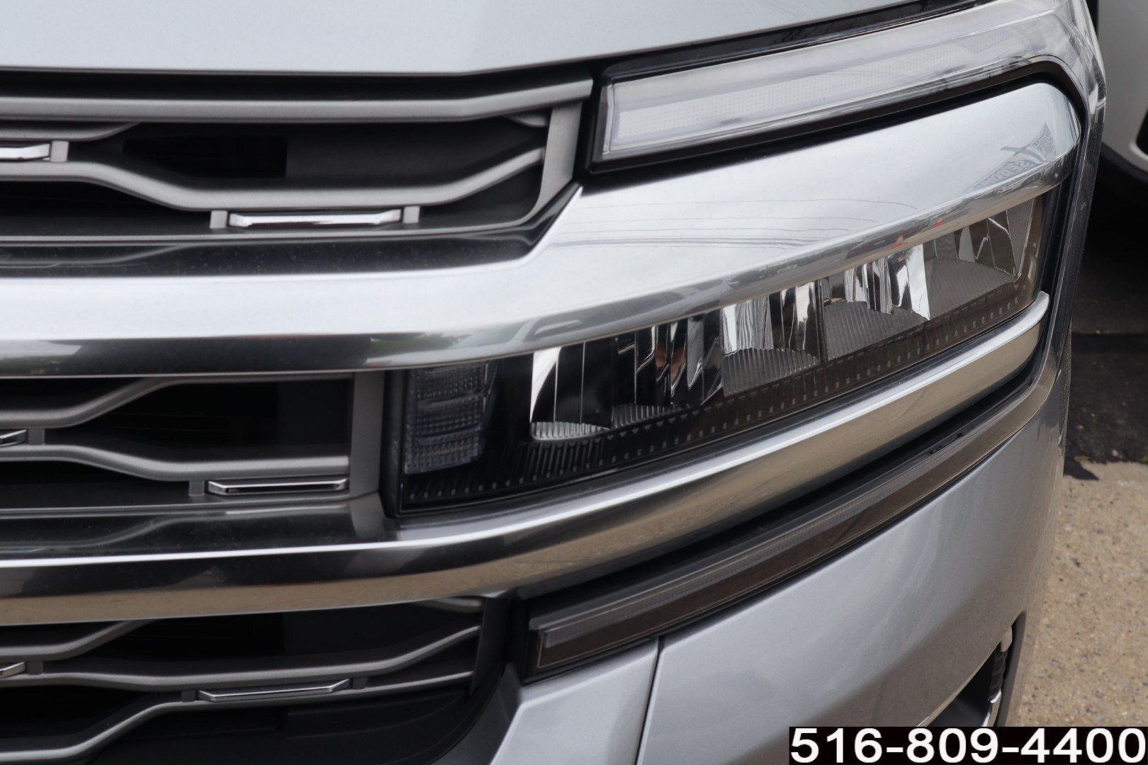 Used 2024 Ford Expedition Platinum AWD/4WD image 8