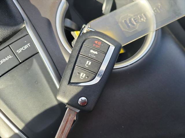 Certified 2022 Toyota Camry LE image 36