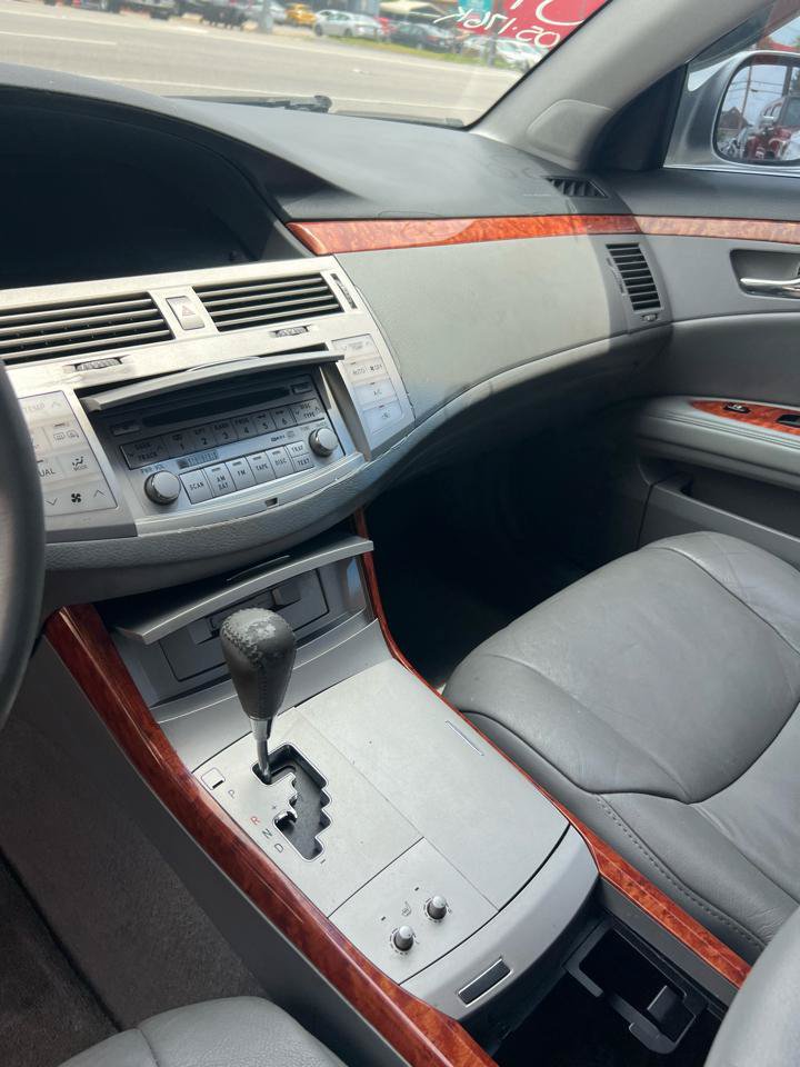 Used 2005 Toyota Avalon XL FWD image 12