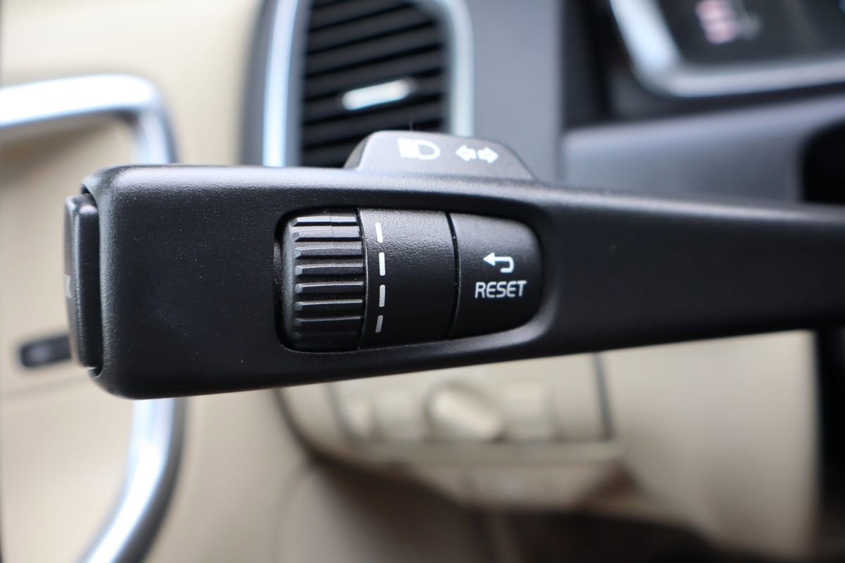 Used 2014 Volvo XC60 3.2 AWD/4WD image 32