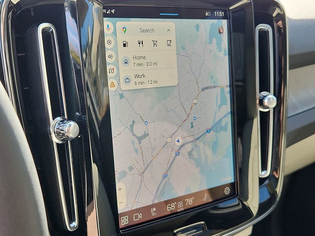 Used 2023 Volvo XC40 B5 Plus w/ Driver Assist Package image 18