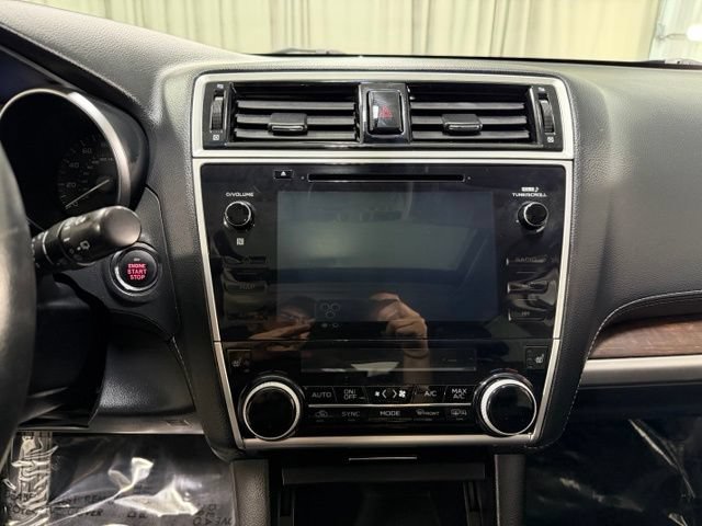 Used 2019 Subaru Outback 3.6R Limited AWD/4WD image 14