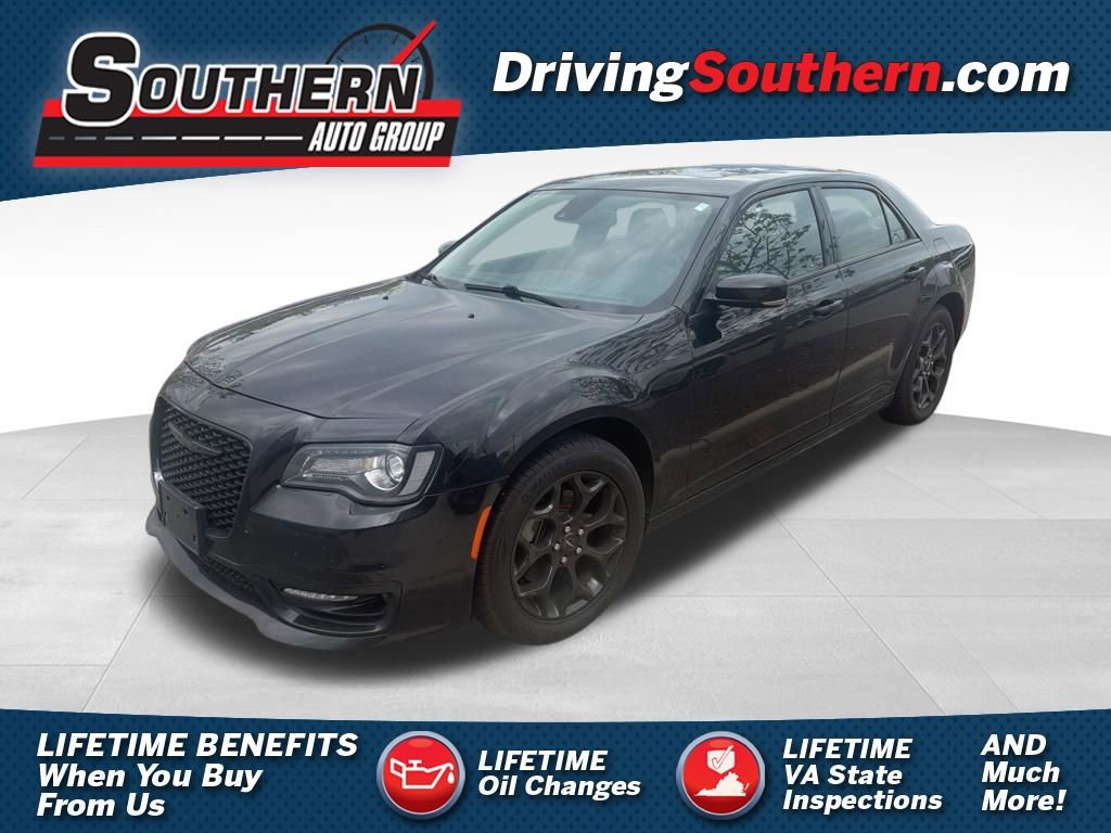 Used 2023 Chrysler 300 Touring L w/ Popular Equipment Group image 1