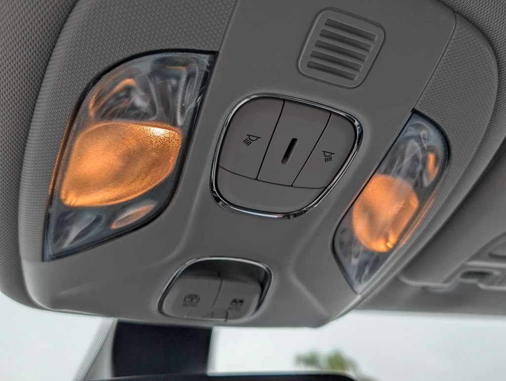 Used 2020 Jeep Compass Latitude w/ Safety & Security Group FWD image 25