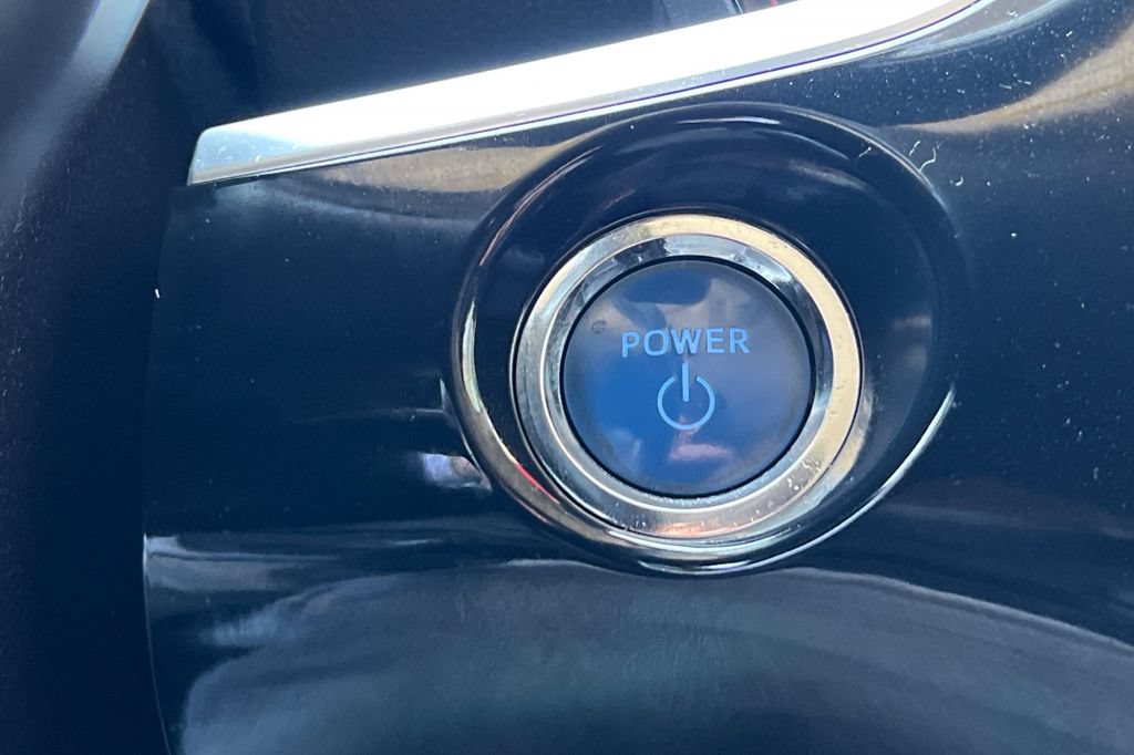 Certified 2021 Toyota Prius Prime Limited FWD image 25