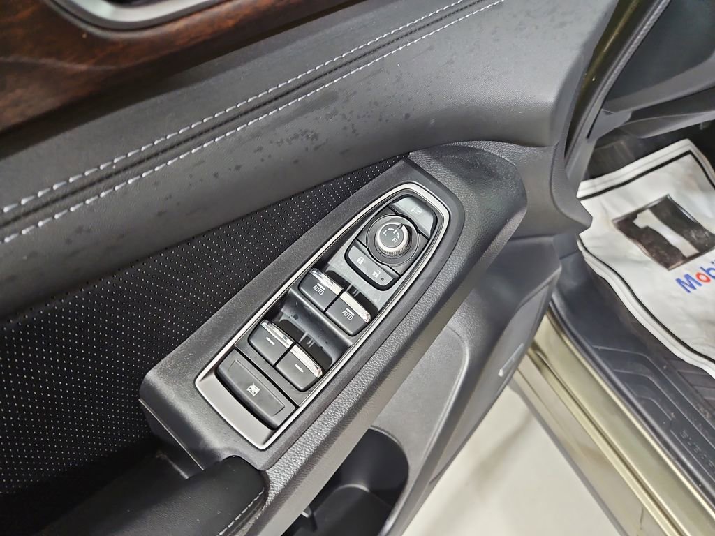 Certified 2025 Subaru Ascent Touring AWD/4WD image 12