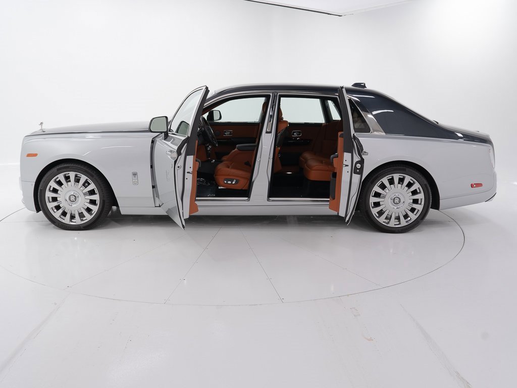 Certified 2018 Rolls-Royce Phantom Sedan image 9