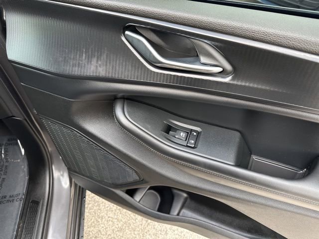 Used 2024 Jeep Grand Cherokee Laredo w/ Trailer Tow Package image 11