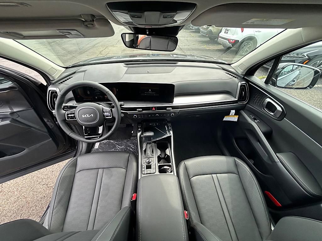 New 2025 Kia Sorento S image 22