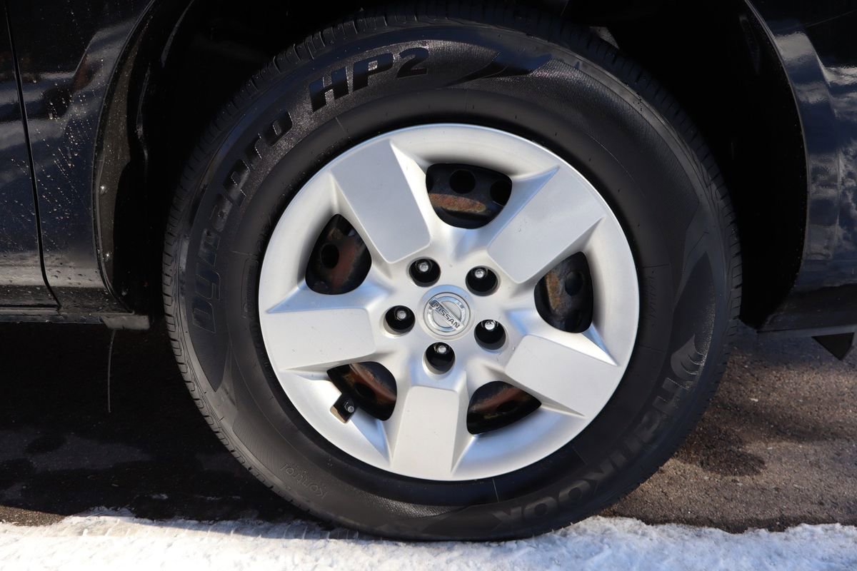 Used 2014 Nissan Rogue S image 42