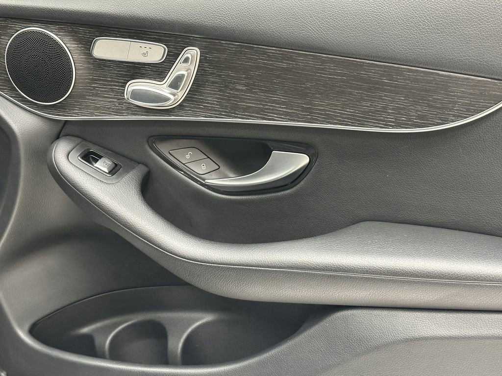 Certified 2022 Mercedes-Benz GLC 300 4MATIC w/ Multimedia Package Lite image 16