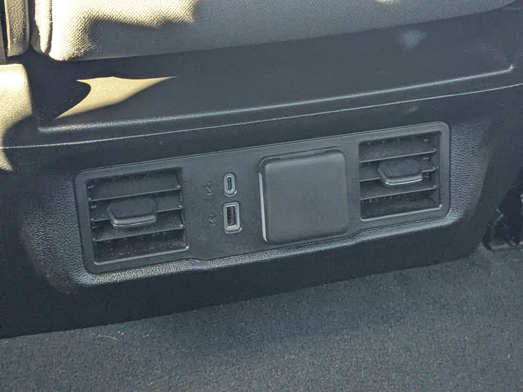 Used 2025 Chevrolet Silverado 2500 LT w/ Convenience Package image 14