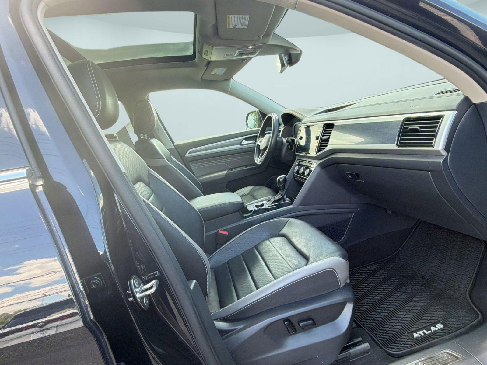 Certified 2023 Volkswagen Atlas SEL Premium AWD/4WD image 28