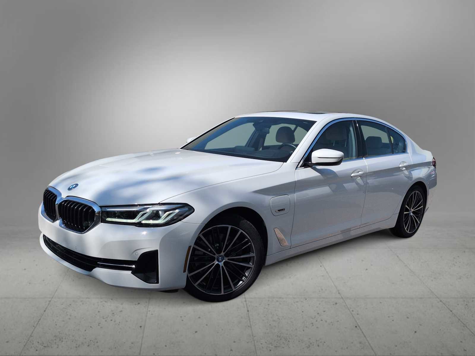 Certified 2023 BMW 530e xDrive w/ Premium Package