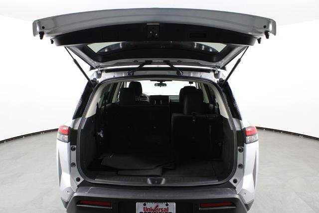 Certified 2023 Nissan Pathfinder SV FWD image 17