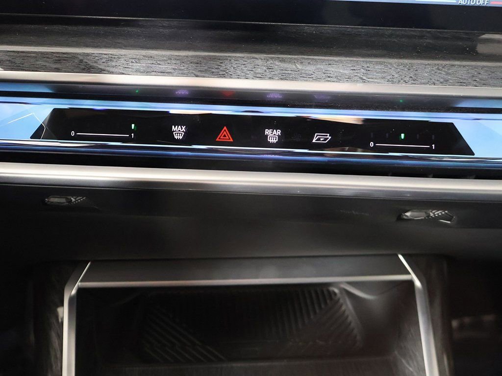 Used 2025 BMW 740i xDrive image 55