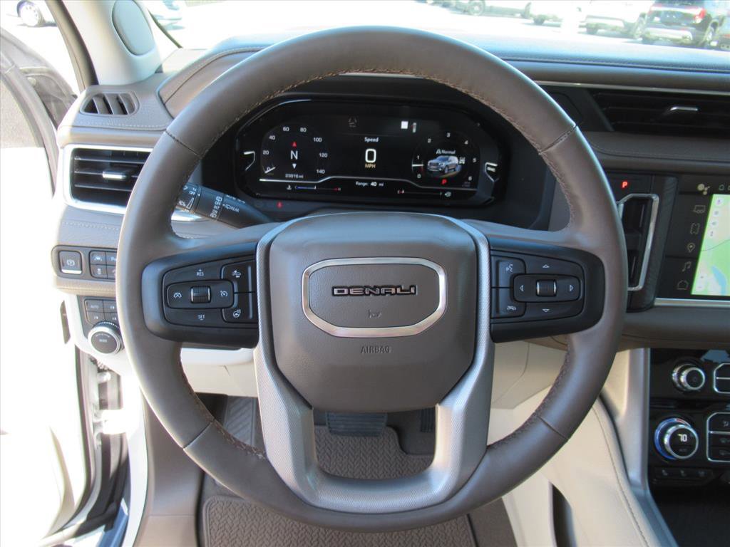 Used 2023 GMC Yukon Denali image 17