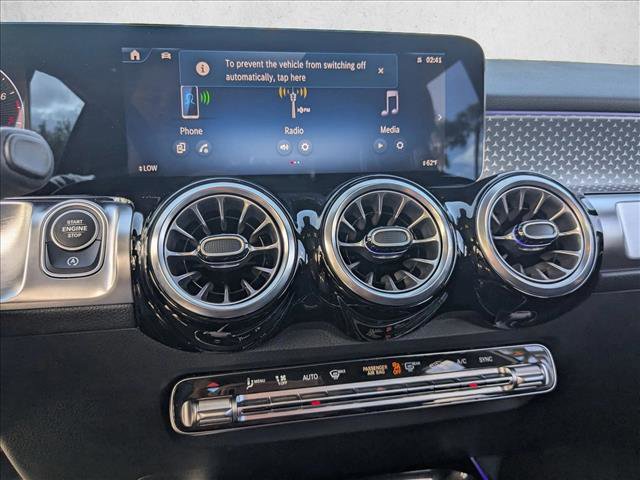 Used 2025 Mercedes-Benz GLB 250 image 14