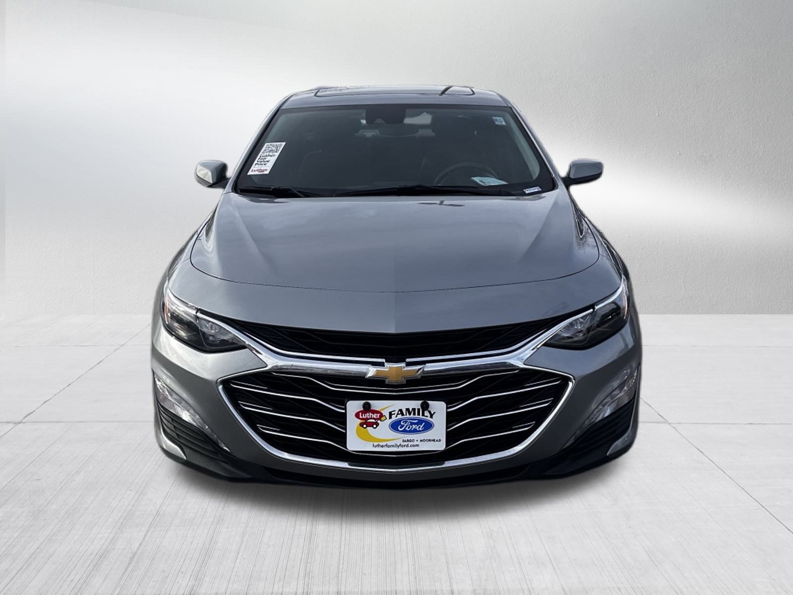 Used 2024 Chevrolet Malibu LT image 2