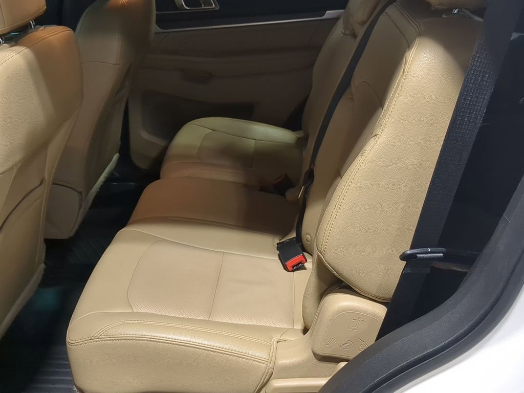Used 2016 Ford Explorer Limited AWD/4WD image 21