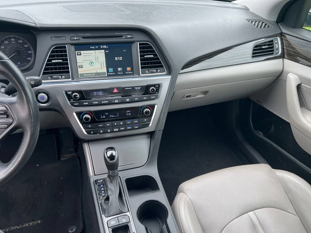 Used 2016 Hyundai Sonata Limited w/ Option Group 02 FWD image 28