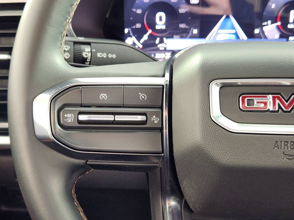 Used 2024 GMC Canyon AT4 w/ Technology Package AWD/4WD image 18