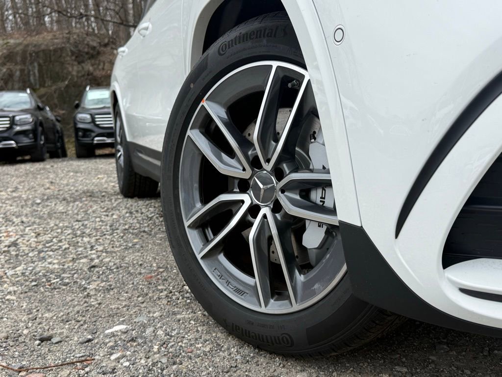 New 2026 Mercedes-Benz GLA 35 AMG 4MATIC image 11