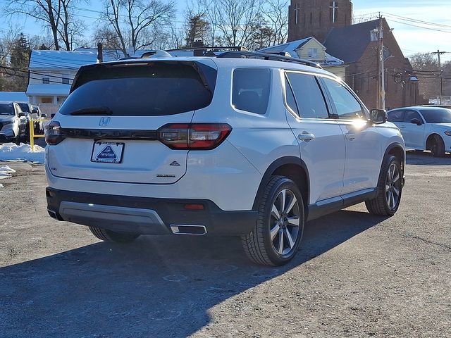 Used 2024 Honda Pilot Touring image 6