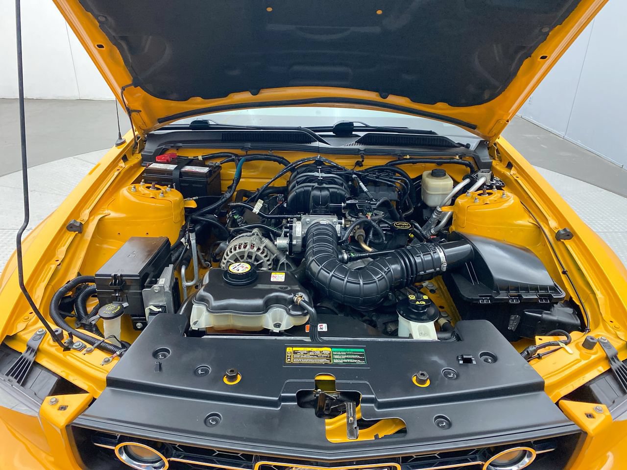 Used 2008 Ford Mustang Coupe RWD image 11