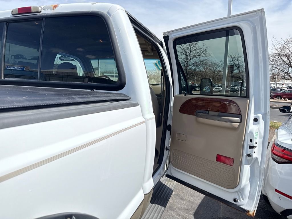 Used 2001 Ford F350 4x4 Crew Cab Super Duty image 16