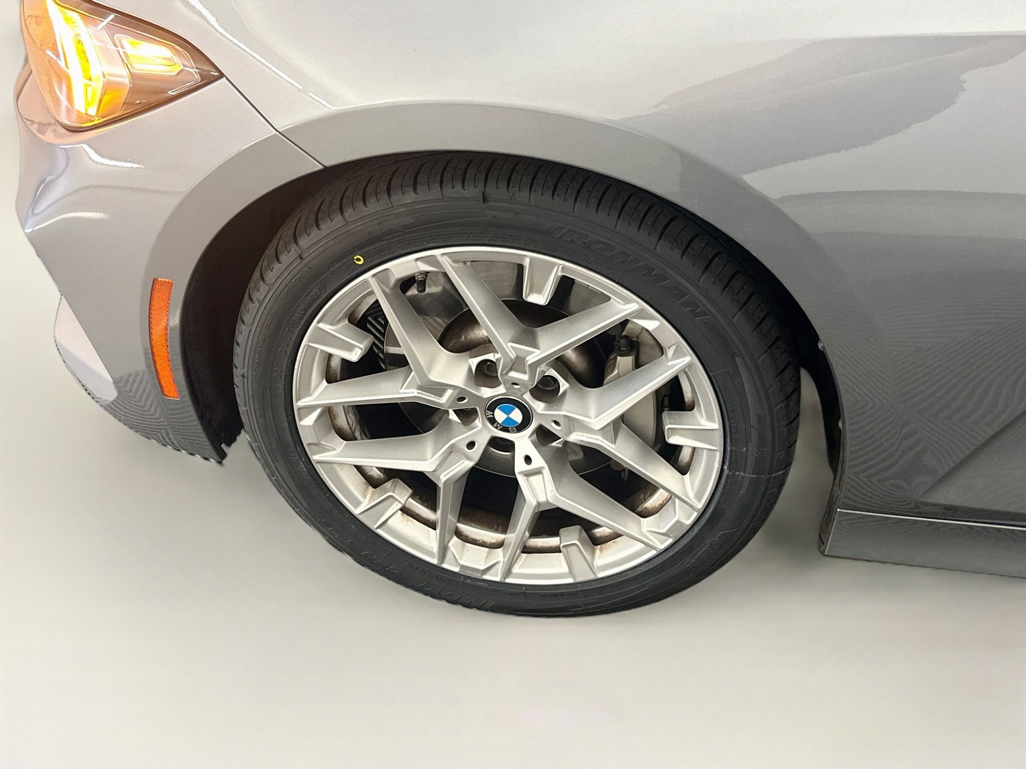 Used 2025 BMW 330i xDrive Sedan AWD/4WD image 11