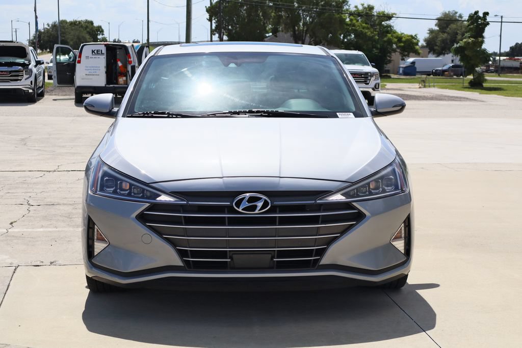 Used 2020 Hyundai Elantra Limited w/ Ultimate Package 03 FWD image 4
