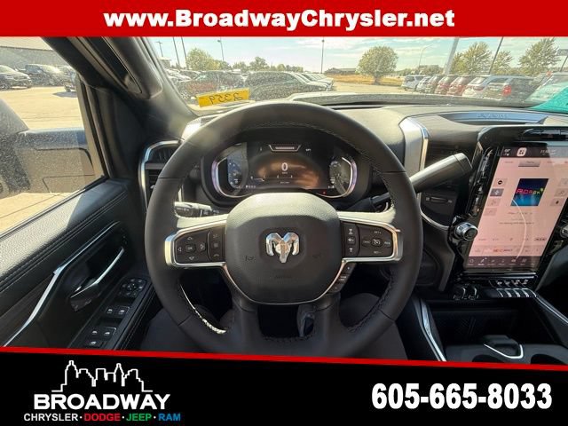 New 2026 RAM 2500 Laramie AWD/4WD image 12
