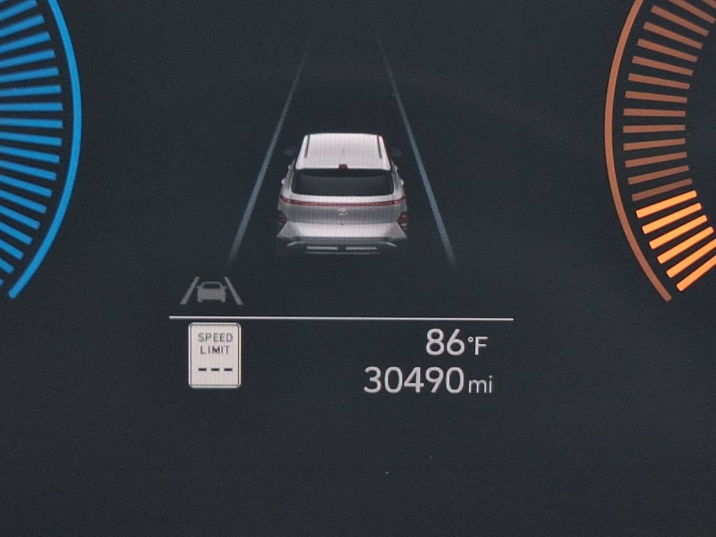 Certified 2025 Hyundai Kona SEL AWD/4WD image 19