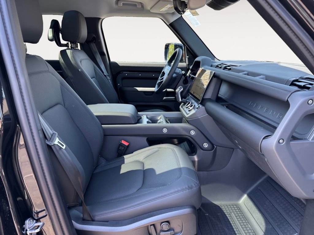 New 2026 Land Rover Defender 110 S AWD/4WD image 15
