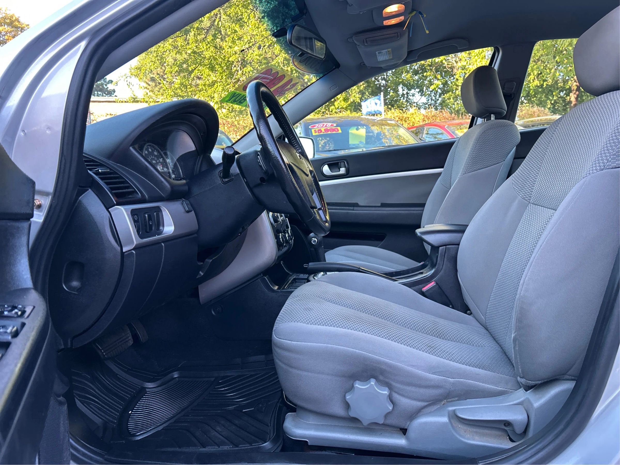 Used 2008 Mitsubishi Galant ES image 10