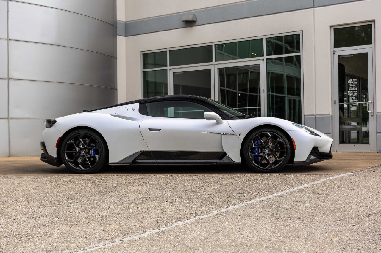 Used 2022 Maserati MC20 Coupe RWD image 9